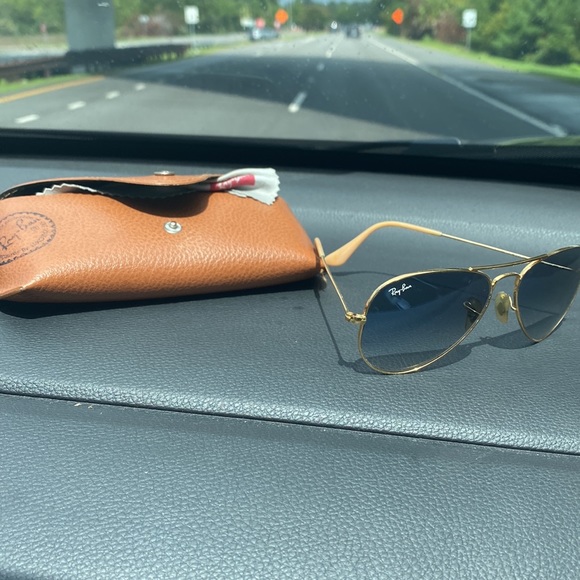 Polarized Ray ban- used couple of times. - Picture 2 of 3